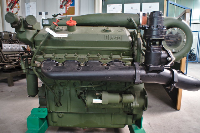Detroit Diesel 8V 71T (used in a M109)