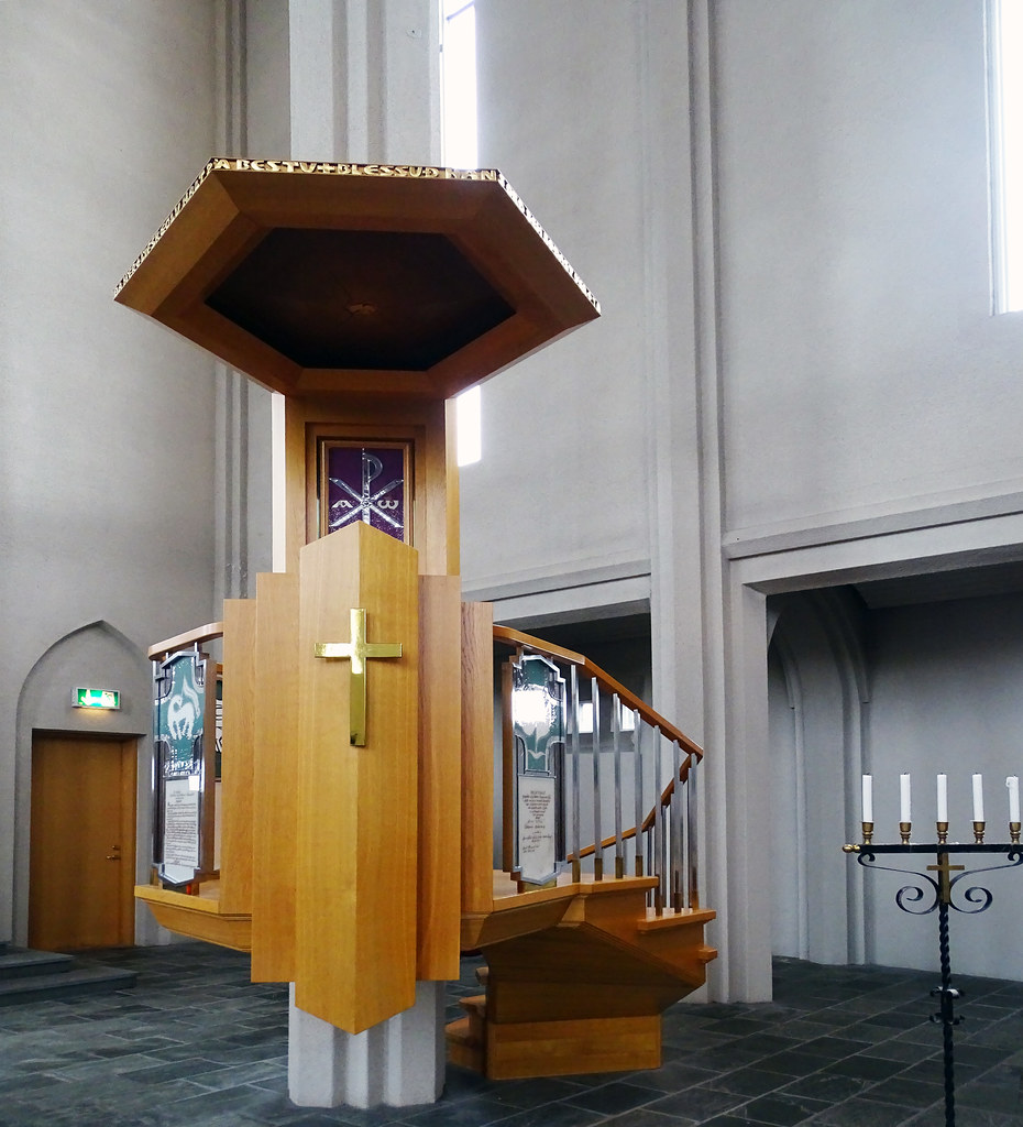 pulpito interior Iglesia luterana Hallgrimskirkja Reikiavi… | Flickr