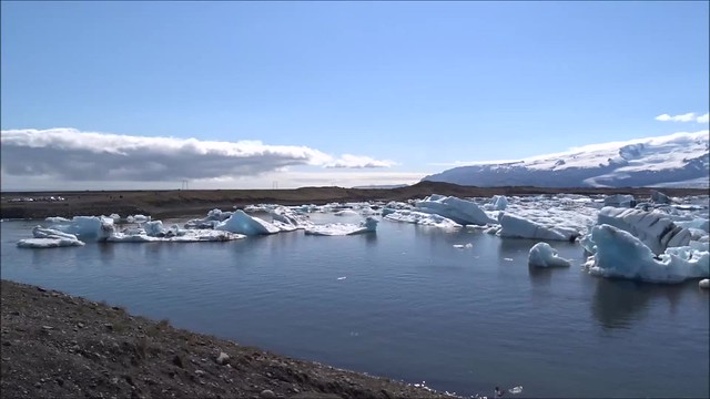Laguna Jokulsarlon en el glaciar Vatnajokull  Islandia video 01