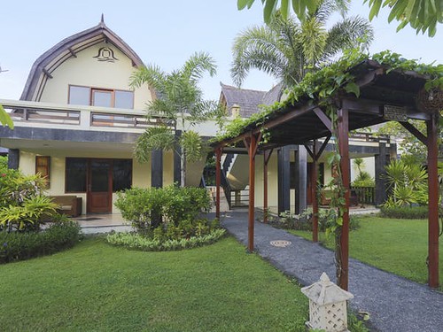 superior_lumbung_terrace