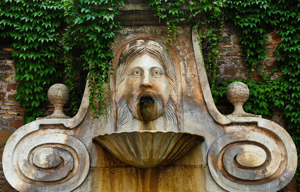 mouth fountain | Bim Bom | Flickr