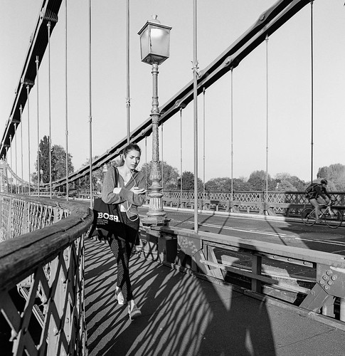 Hammersmith Bridge | Oliver Glub | Flickr