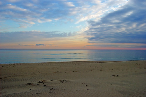 ocean winter seascape beach water clouds sunrise geotagged skies capecod shoreline headofthemeadow geo:lat=4205146 geo:lon=70078011