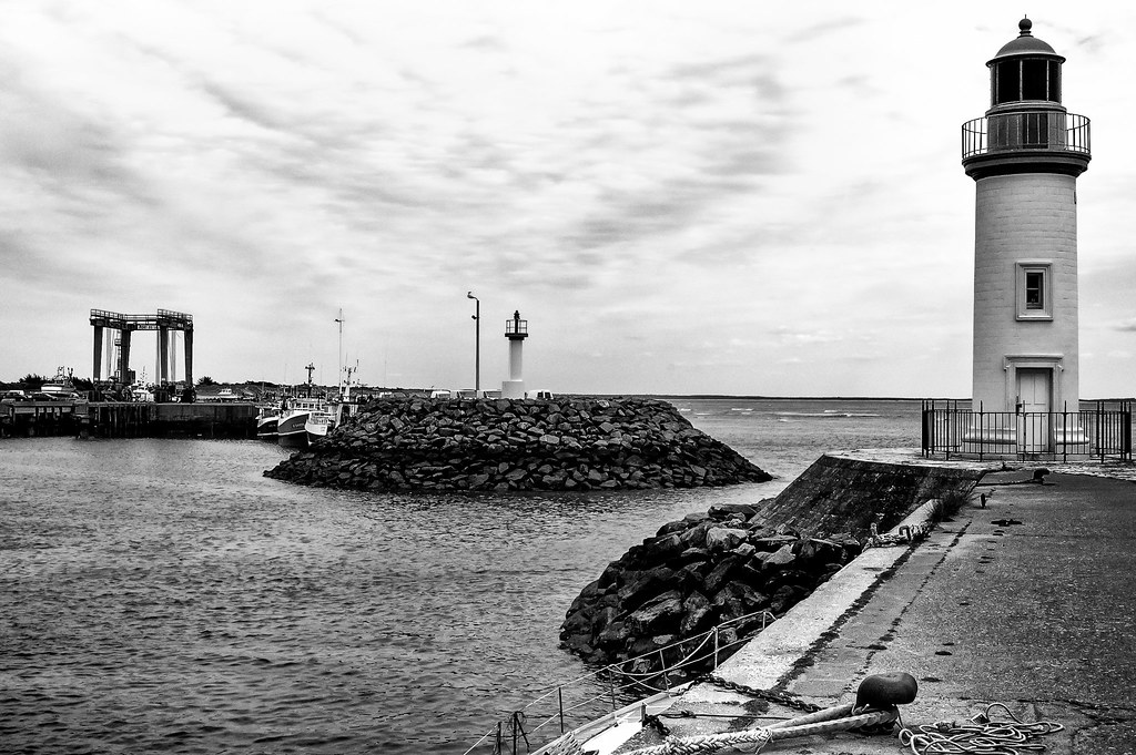 Le Phare de la Cotinière | Ile d'Oléron - Port de la Cotiniè… | Flickr
