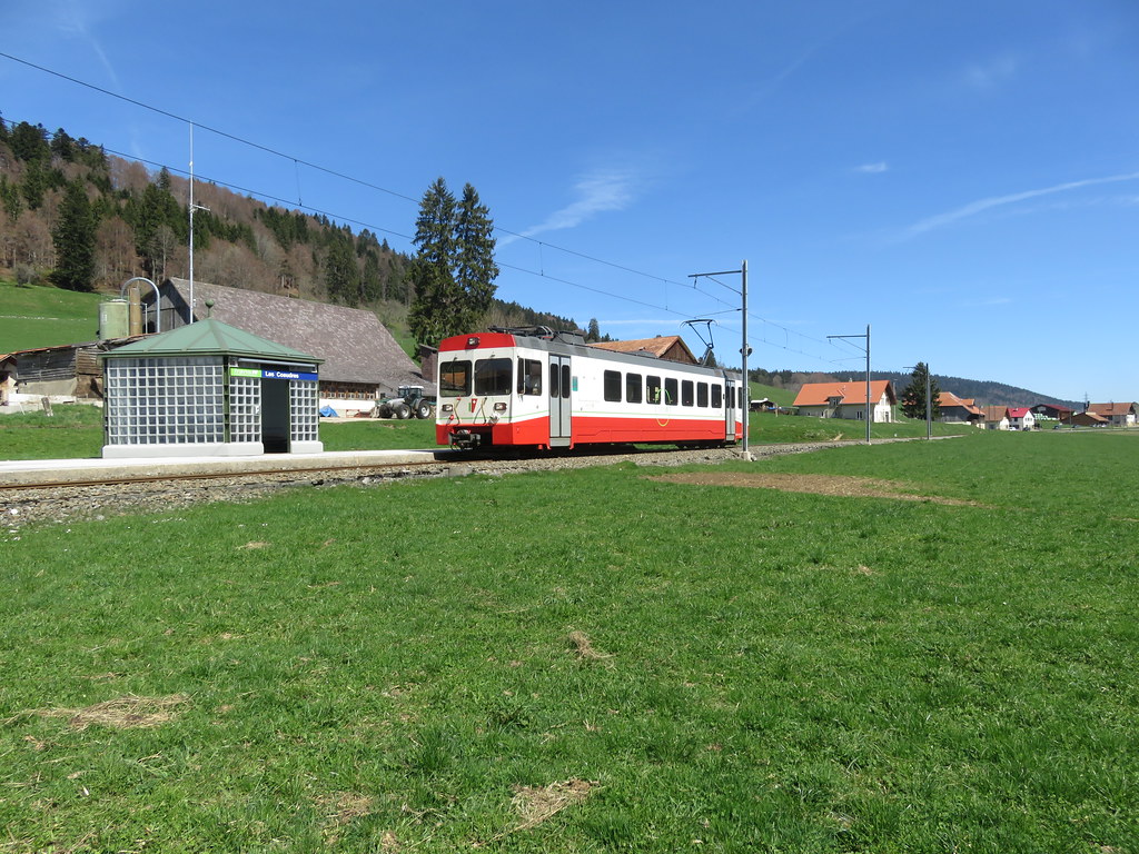 Trains des Montagnes Neuchâteloises (Suisse)