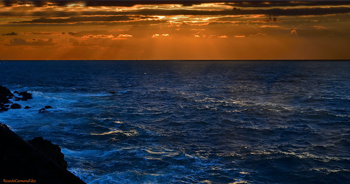 mar sea seascape sunset atardecer light color sunlight horizon waves coast costa