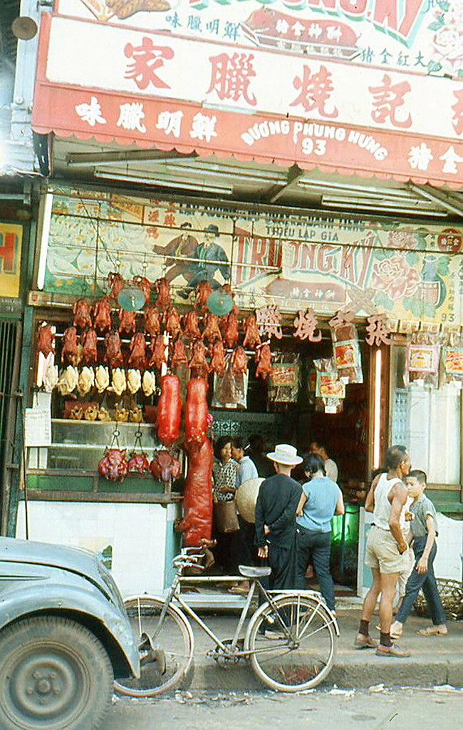 CHOLON 1965 - Tiệm thịt quay đường Phùng Hưng - Chinese Meat Shop