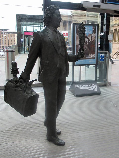 Ken Dodd Statue Livepool lime Street Station