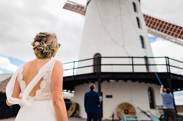 Some days are so good they stop windmills 💙🌊 Ps is there no windmill emoji??? . . #realmoments #windmill #blennerville #blennervillewindmill #inbetweenmoments #bridalhair #thewhitegallery #weddingreportage #weddingdocumentary #capturemome