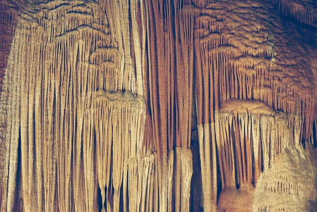 Caverns in Missouri