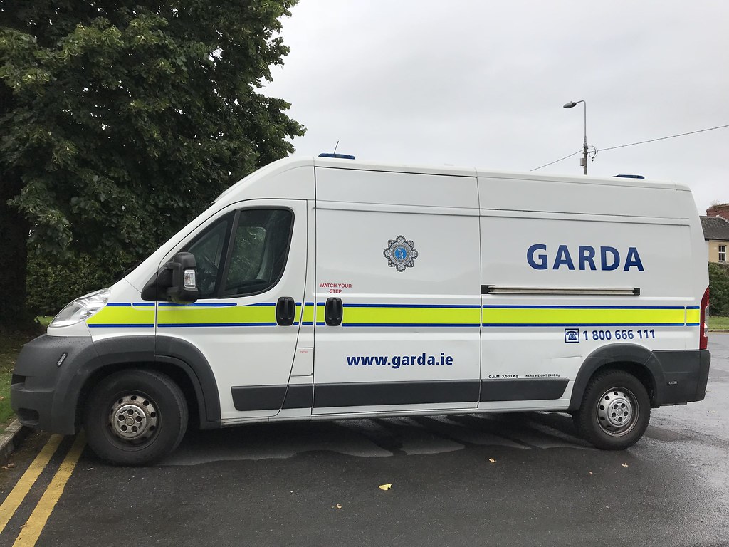 Irish Police. Car - Fiat Custody Van - An Garda Síochána - Ennis, Ireland