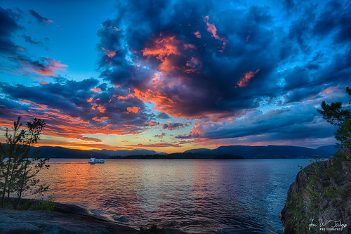 sunset seascape bluehour