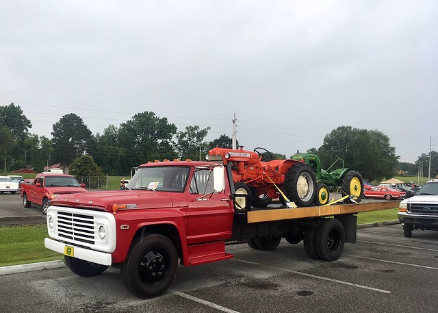 Late 60s or early 70s F600 flatbed with tractors