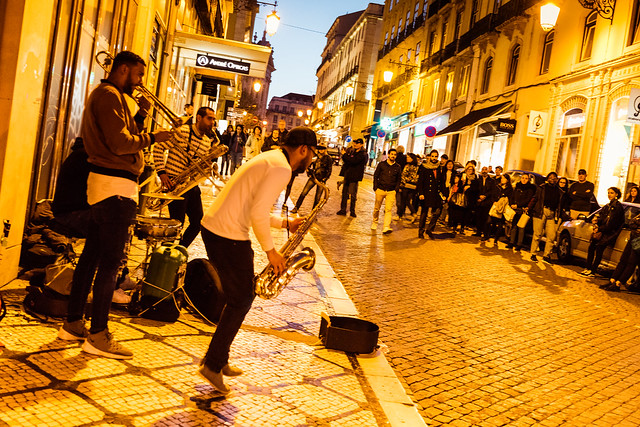 Lisbon street performers
