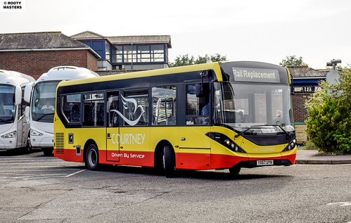 Courtney Buses YX67UYO | by Rooty Masters | Steve Foster
