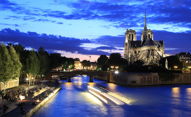 Notre-Dame de Paris and the Seine in the early evening
