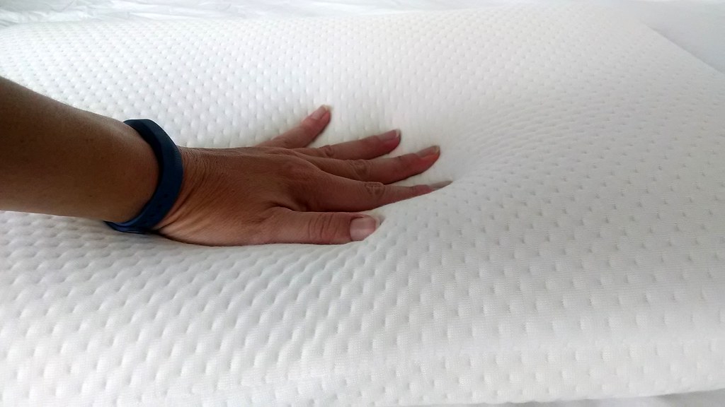 Elite Rest Ultra Slim Sleeper Memory Foam Pillow contour | Flickr