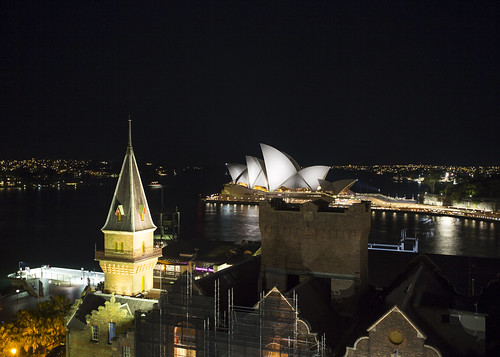 lisaridings fantommst sydney australia aus au harbour harbor night cityscape urban lights therocks opera house steeple bennelong point rooftop nsw