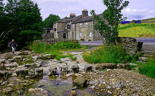 upper wharfedale cray buckden white lion inn dales way pennine stepping stones gill waterfall pub pike drovers wednesdaywalk walking walk hiking hike north yorkshire