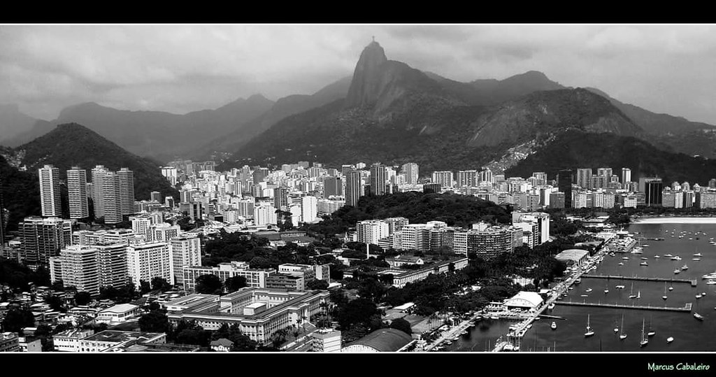 Cidade Maravilhosa Foto Marcus Cabaleiro Site: https://marcuscabaleirophoto.wixsite.com/photos Blog: http://marcuscabaleiro.blogspot.com.br/  #muscabaleiro #riodejaneiro #rj #brasil #cidademaravilhosa #mono #fotografia #arte #brazil #monocolor #photograph