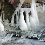 Eis-Skulpturen am Flehbach in der Flehbachaue