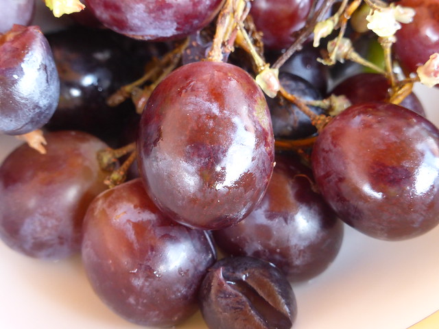 Grapes!!  P1050971