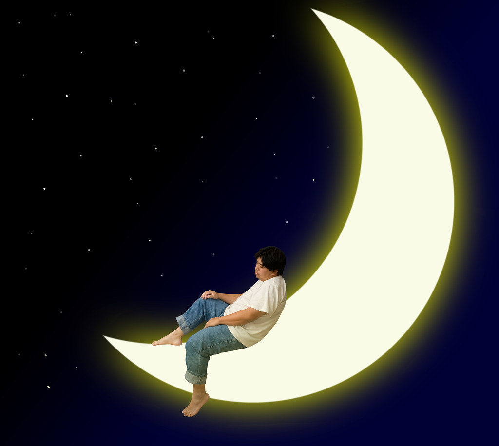Dps moon. Dreamworks animation SKG Луна. Dreamworks мальчик на Луне. Мальчик сидит на Луне. Мальчик на Луне с удочкой.