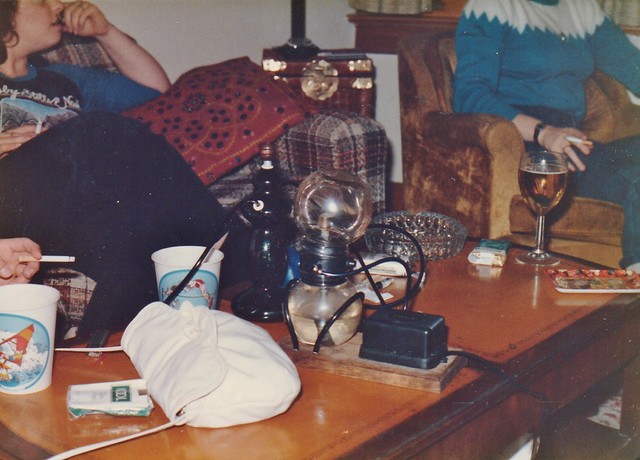 THE PARTY TABLE IN NOV 1984