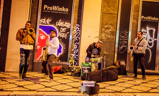 Lisbon street performers