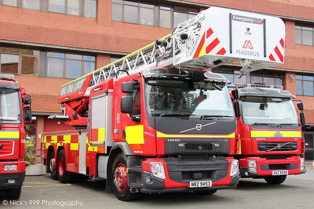 Northern Ireland Fire & Rescue Service / E1105 / NRZ 9453 / Volvo FE / Turntable Ladder