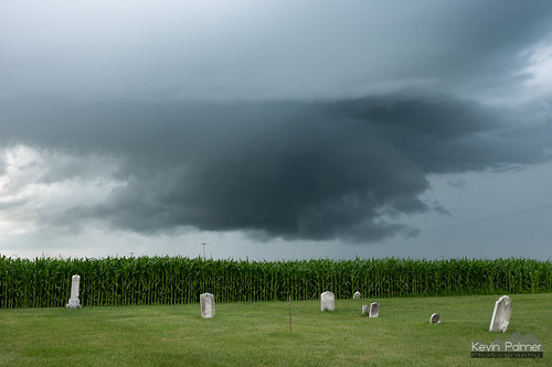 benson illinois storm stormy thunderstorm weather sky clouds june summer spring afternoon nikond750 tamron2470mmf28 farmland cemetery gravestones cornfield rain