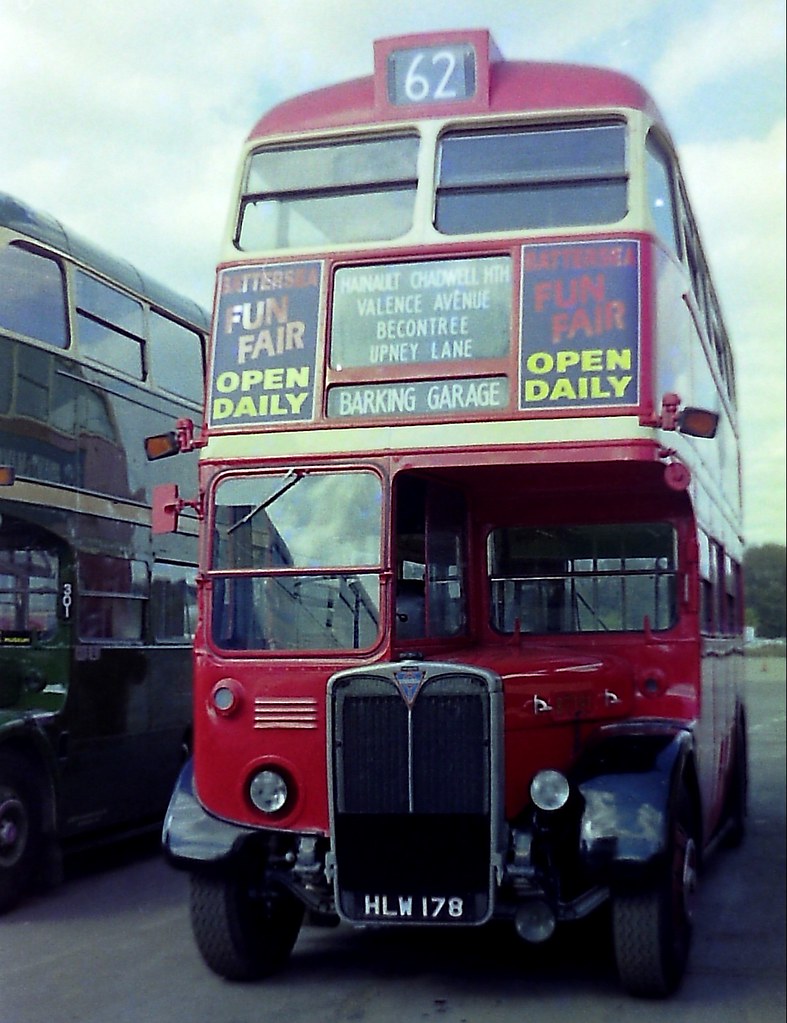 London transport RT191 at Brooklands 1990's. | London transp… | Flickr