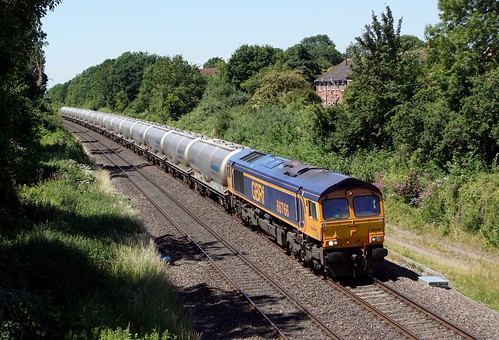 66766. | Sorry, another shot of 66766 on cement - time for a… | Flickr