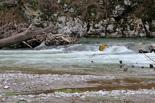 travel serbia srbija valjevo river gradac nature excursion trekking hiking cloudy dam trees rocks pebbles landscape falls
