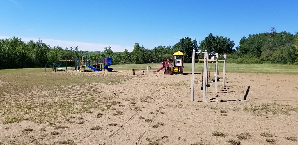 Sandy playground Gooseberry Lake