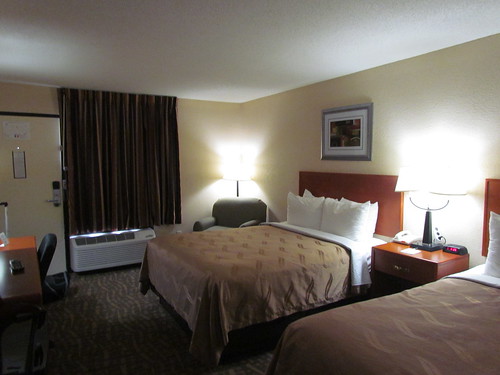 062718 baseball18 canonpowershotsx30is kinston nc northcarolina hotel hotelroom room qualityinn