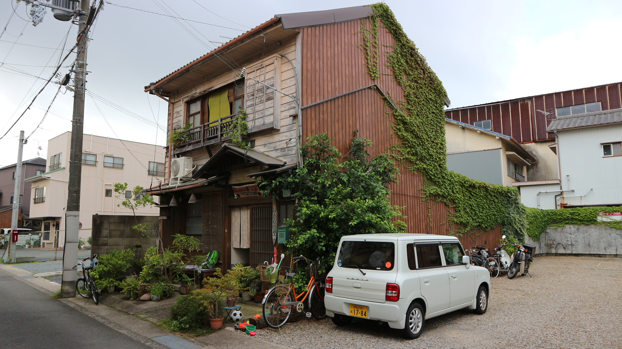 Dónde dormir y alojamiento en Tanabe (Japón) – Buddha Guest House. Dónde dormir y alojamiento en Tanabe (Japón) – Buddha Guest House.