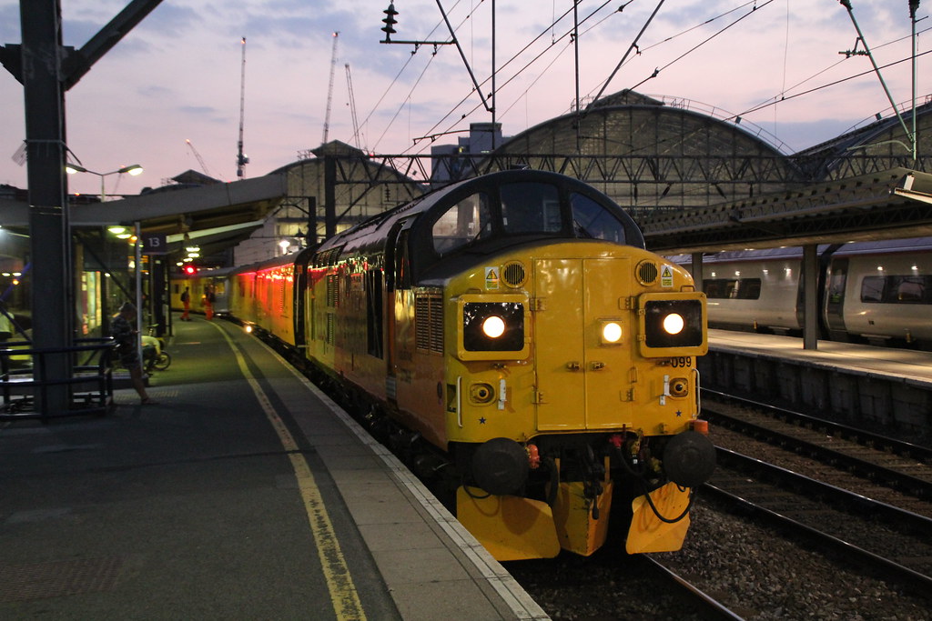 37099 Manchester Piccadilly