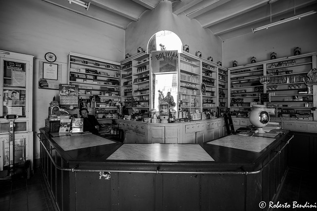 Old pharmacy, antigua farmacia