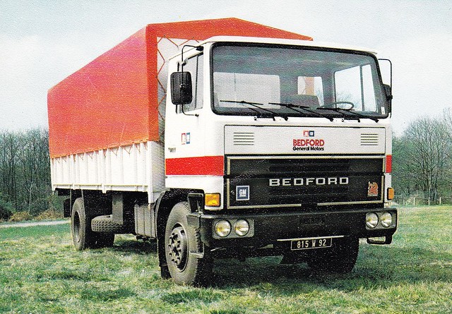 Postcard Bedford TM V6-240 815 W 92 1975