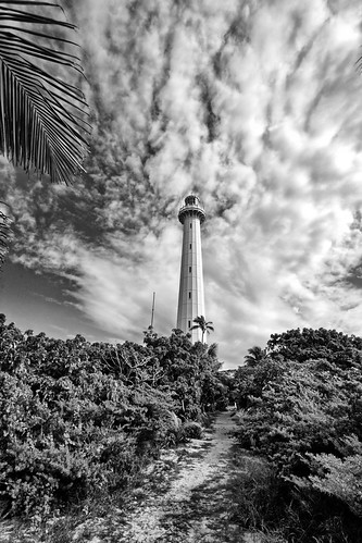 amedeeisland newcaledonia french noumea lighthouse waterways lagons castiron steps kilometres paris metal built tourist world largest 15november1865 stpes peak
