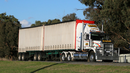 western star 4 wagga sturt highway local tanker tank toll low loader tipper ryan tasmania robbos hp horsepower big rig haul haulage freight cabover trucker drive transport carry delivery bulk lorry hgv wagon road nose semi trailer deliver cargo interstate articulated vehicle load freighter ship move roll motor engine power teamster truck tractor prime mover diesel injected driver cab cabin loud rumble beast wheel exhaust double b grunt sunset dd fantasy