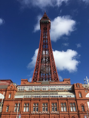 visitorattraction bluesky 19thcentury victorian fantastic septembre september clouds sky sunny iphone6s inglaterra inghilterra angleterre europe uk gb britain england lancashire blackpool awaydays daytrip seafront resort 1894 blackpooltower tall high awesome amazing wonderful steel architecture building structure tower