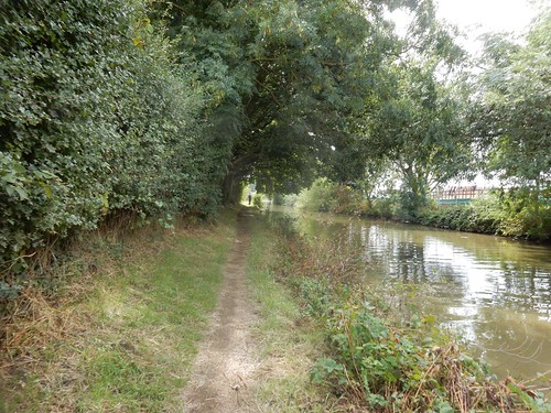 Along the Canal Banbury to King Sutton (Canal Route)