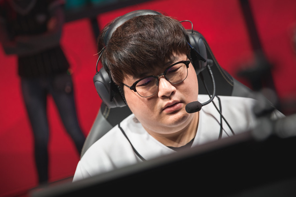 100 RYU
