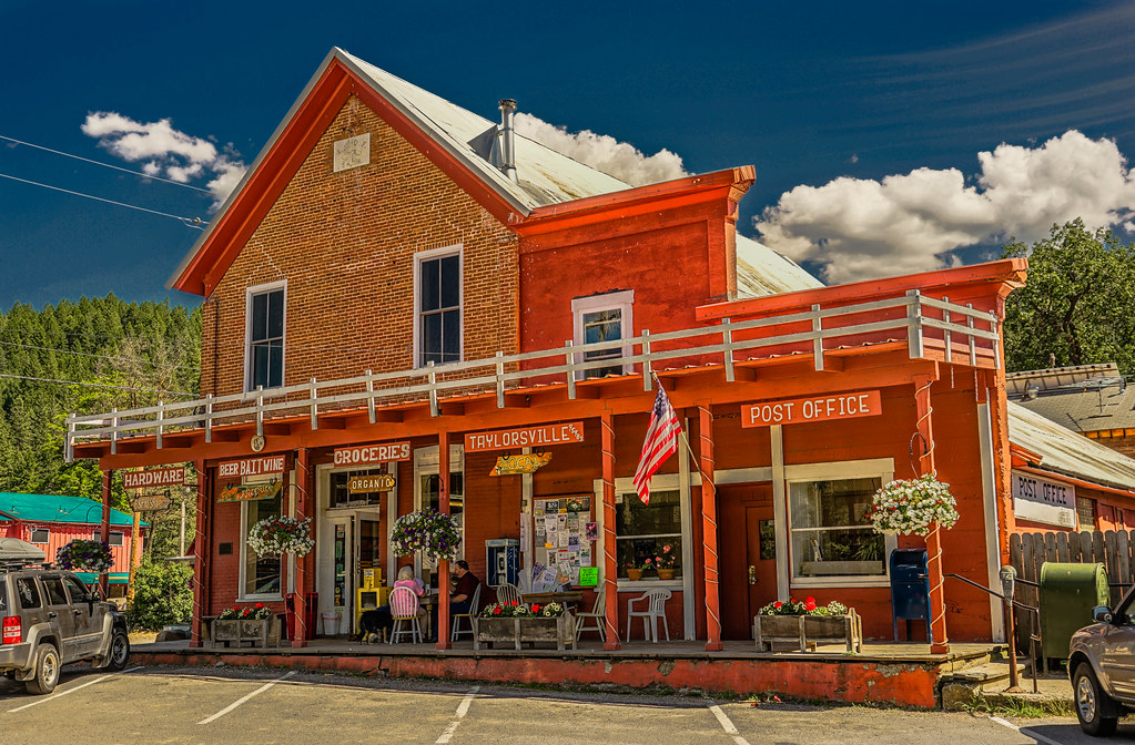 Small town shopping center--DSC08378--Taylorsville, Plumas… | Flickr