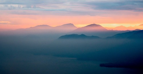 Lake Gada Sunset by Andy J Newman, italy landscape mountain om panoramic toscolanomadernu beautiful colorefex garda glow lake mist olym