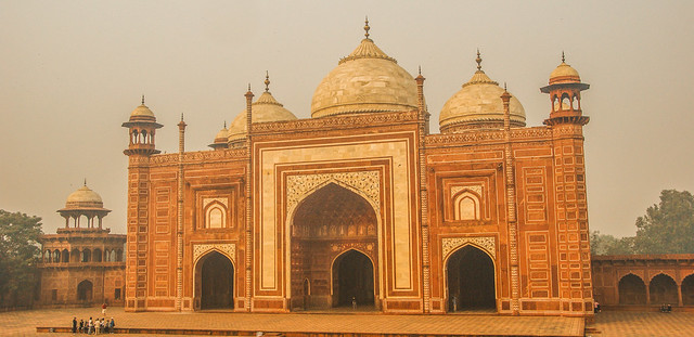 2008 Agra