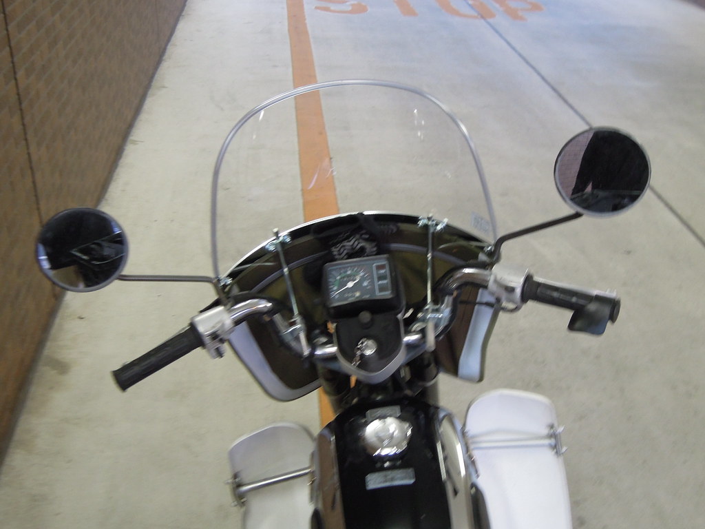 CD125T 旭風防 ショート （MINI）運転視点 | バイク便八王子立川所沢 | Flickr