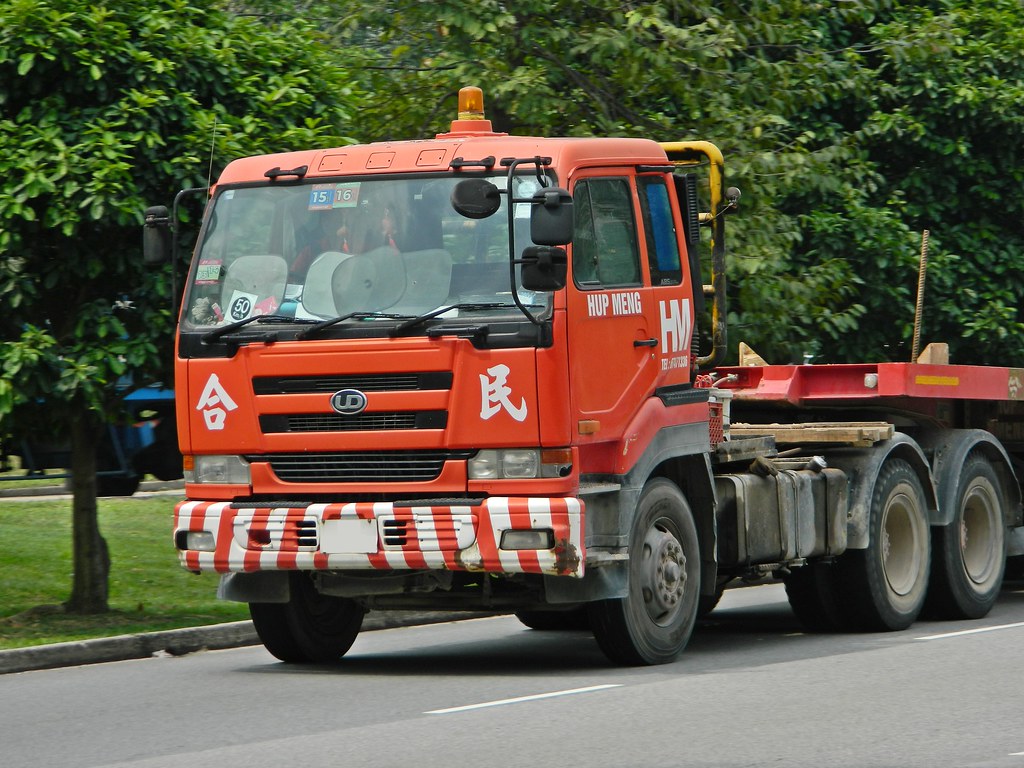 Nissan diesel big thumb